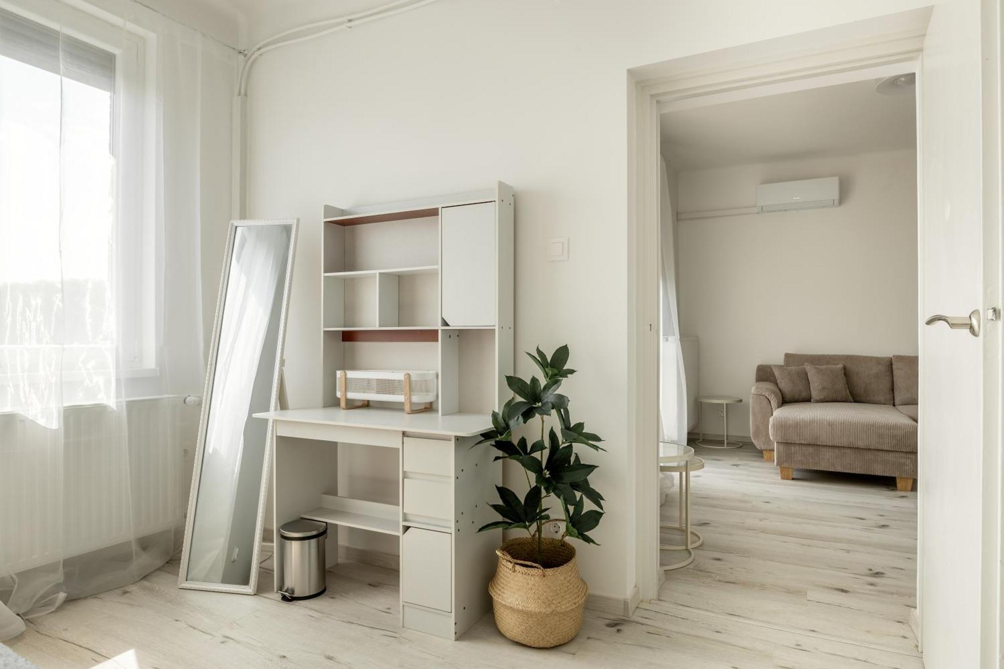 Malompark Apartman With Free Parking Debrecen Exteriör bild